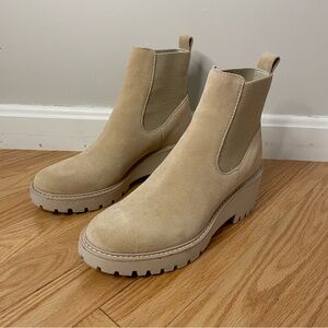 Dolce Vita Hutton Suede Lug Sole Boot, Dune, Size 7, EUC